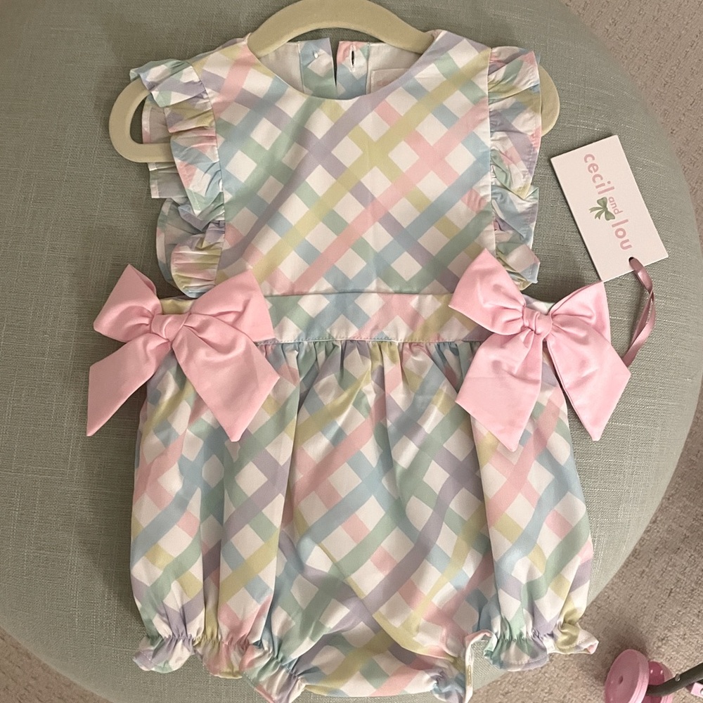 NWT - Cecil and Lou Pastel Bow bubble - 9months